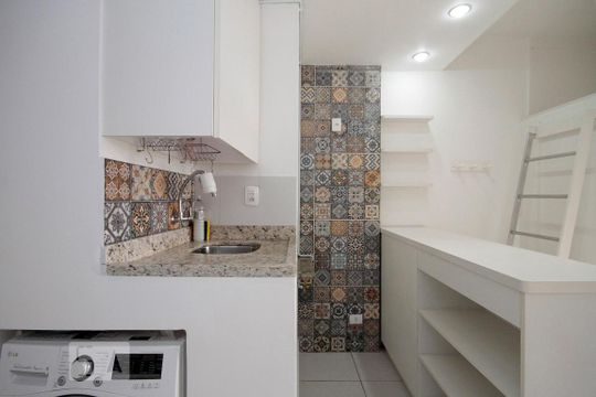 Cozinha de kitnet/studio à venda com 1 quarto, 29m² em Vila Buarque, São Paulo
