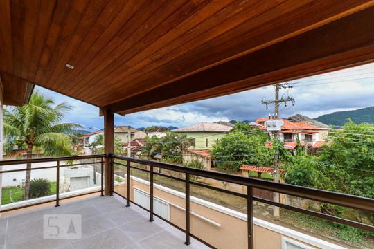 Varanda de casa para alugar com 4 quartos, 250m² em Vargem Pequena, Rio de Janeiro