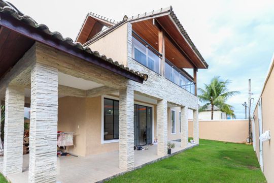 Fachada de casa para alugar com 4 quartos, 250m² em Vargem Pequena, Rio de Janeiro