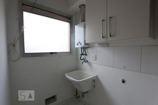 area de serviço de apartamento para alugar com 1 quarto, 40m² em Super Quadra Morumbi, São Paulo