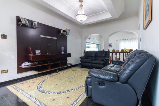 Casa para alugar com 4 quartos, 350m² em Jardim Marajoara, São Paulo
