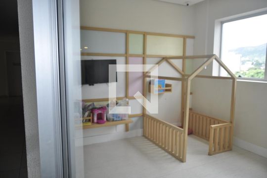 Área comum de apartamento para alugar com 2 quartos, 60m² em Todos Os Santos, Rio de Janeiro