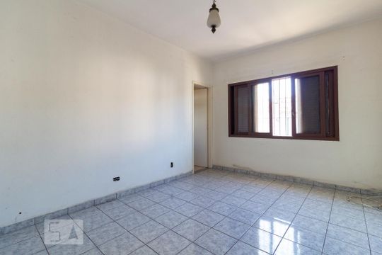 Suíte de casa à venda com 3 quartos, 125m² em Jardim Aeroporto, São Paulo
