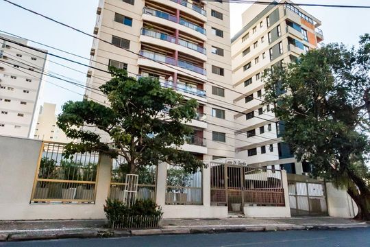 Fachada de apartamento à venda com 2 quartos, 110m² em Cambuí, Campinas