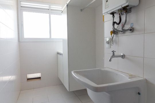 Área de Serviço de apartamento para alugar com 2 quartos, 76m² em Jardim Aeroporto, São Paulo