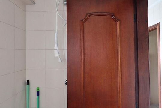 Banheiro de Serviço de apartamento à venda com 4 quartos, 300m² em Vila Bastos, Santo André