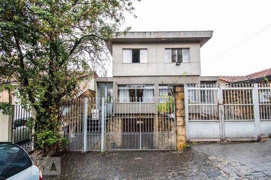 Fachada de casa à venda com 3 quartos, 250m² em Vila Mariana, São Paulo