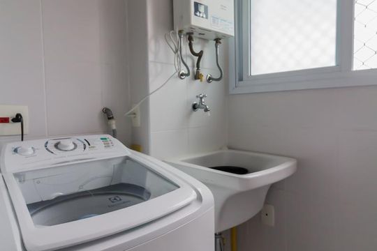 Área de serviço de kitnet/studio para alugar com 1 quarto, 30m² em Gopoúva, Guarulhos