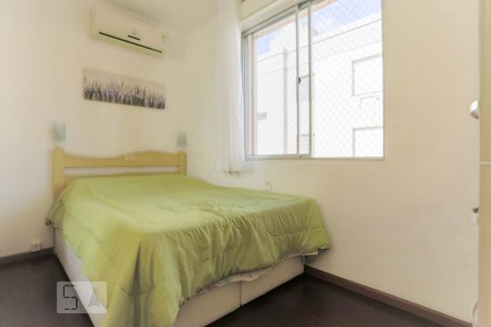 Quarto de apartamento para alugar com 1 quarto, 38m² em Morro Santana, Porto Alegre