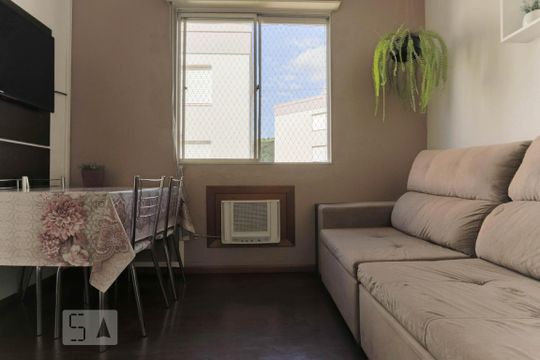 Sala de apartamento para alugar com 1 quarto, 38m² em Morro Santana, Porto Alegre