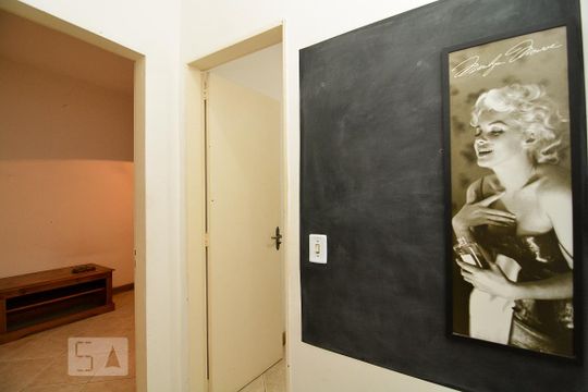 Corredor de apartamento para alugar com 2 quartos, 100m² em Estrela Dalva, Belo Horizonte