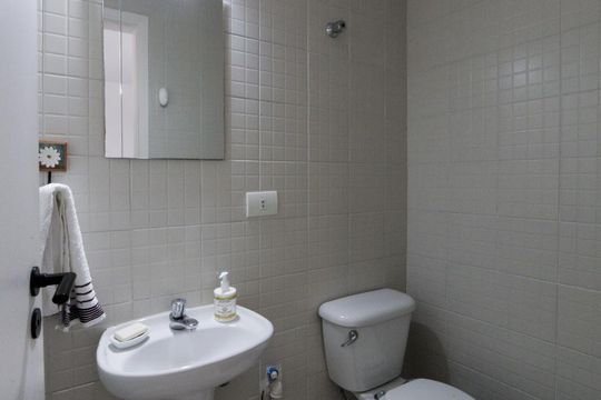Lavabo de apartamento à venda com 2 quartos, 120m² em Jardim Taquaral, São Paulo