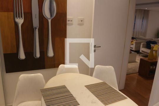 Cozinha de apartamento para alugar com 3 quartos, 242m² em Santo Antônio, São Caetano do Sul