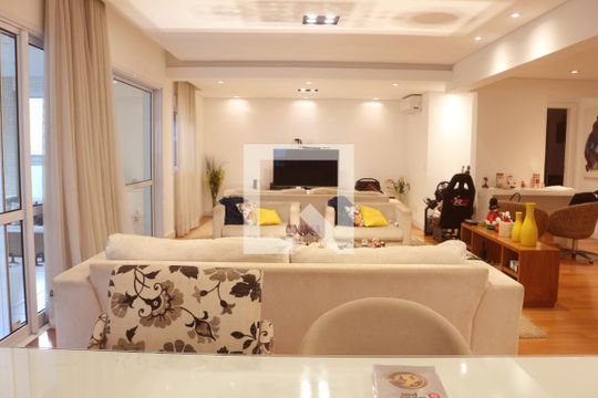 Sala de apartamento para alugar com 3 quartos, 242m² em Santo Antônio, São Caetano do Sul