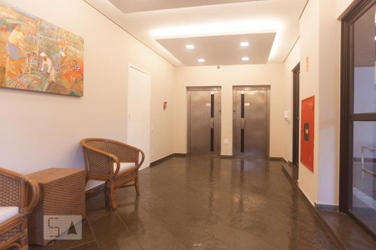 Dependências do condominio - hall de entrada de apartamento à venda com 1 quarto, 60m² em Centro, Campinas