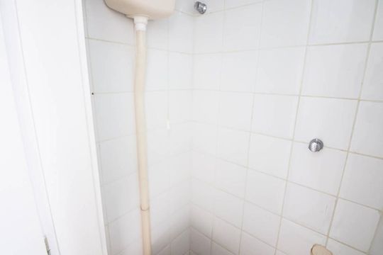 Lavabo  de apartamento à venda com 2 quartos, 55m² em Piratininga, Niterói