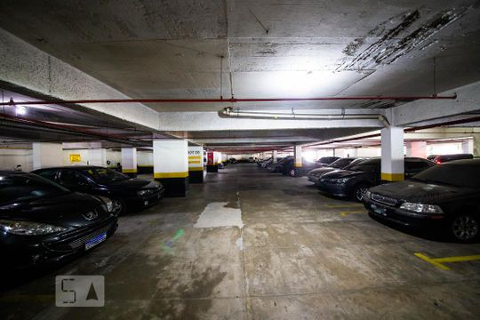 Garagem  de apartamento à venda com 2 quartos, 55m² em Piratininga, Niterói