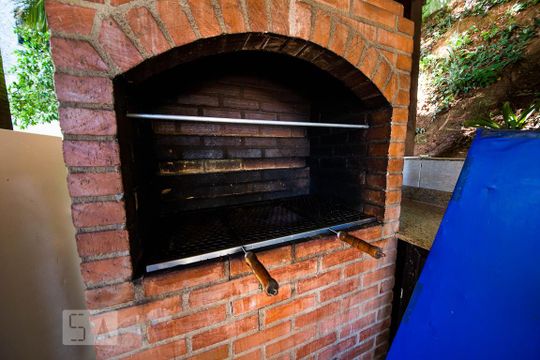 Churrasqueira  de apartamento à venda com 2 quartos, 55m² em Piratininga, Niterói