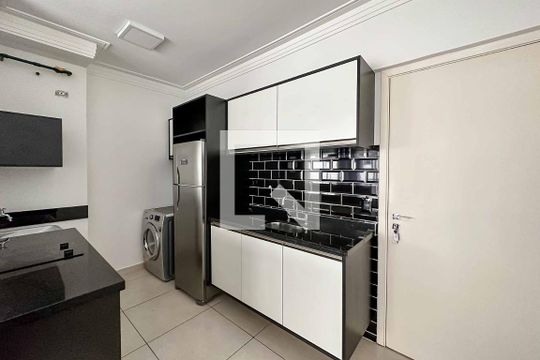 Cozinha e Área de Serviço de apartamento para alugar com 1 quarto, 38m² em Santana, São Paulo