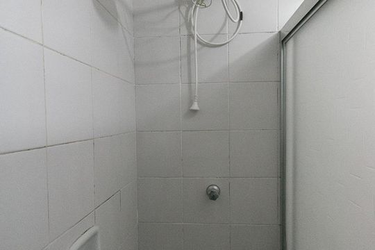 Banheiro  de apartamento para alugar com 1 quarto, 42m² em Aclimação, São Paulo
