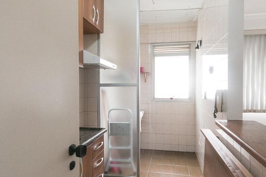 Cozinha  de apartamento para alugar com 1 quarto, 42m² em Aclimação, São Paulo
