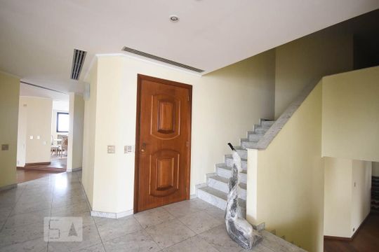 Hall de entrada de apartamento para alugar com 4 quartos, 675m² em Vila Andrade, São Paulo