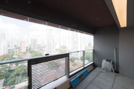 Varanda de kitnet/studio para alugar com 1 quarto, 41m² em Brooklin Paulista, São Paulo