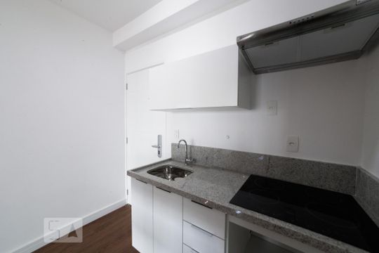 Cozinha de kitnet/studio para alugar com 1 quarto, 41m² em Brooklin Paulista, São Paulo