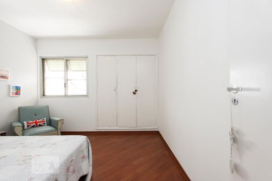 Dormitório de apartamento para alugar com 3 quartos, 103m² em Cerqueira César, São Paulo