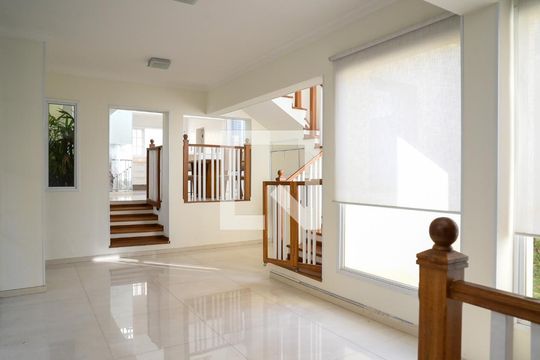 Sala 2 de casa à venda com 4 quartos, 300m² em Vila Brasílio Machado, São Paulo