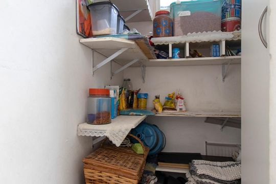 Dispensa de casa para alugar com 3 quartos, 180m² em Jardim Paulista Ii, Jundiaí
