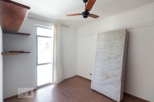 Quarto 1 de apartamento para alugar com 2 quartos, 70m² em Vl Santa Catarina, São Paulo