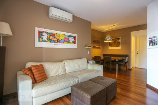 Sala de apartamento para alugar com 2 quartos, 70m² em Morro dos Ingleses, São Paulo