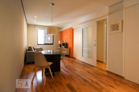 Sala de apartamento à venda com 1 quarto, 37m² em Moema, São Paulo