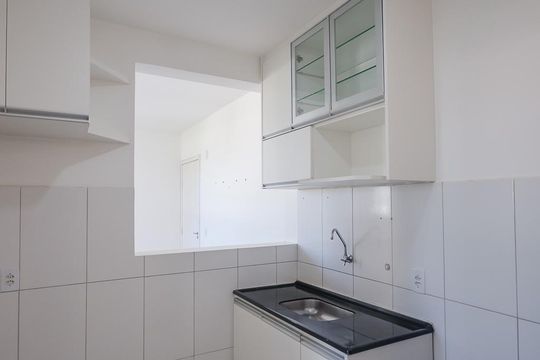 COZINHA de apartamento para alugar com 2 quartos, 47m² em Betânia, Belo Horizonte
