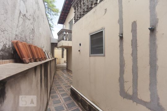 Quintal de casa de condomínio para alugar com 5 quartos, 250m² em Vila Maria Eugênia, Campinas