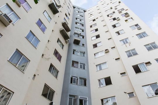 Fachada de apartamento à venda com 2 quartos, 50m² em Jacarepaguá, Rio de Janeiro