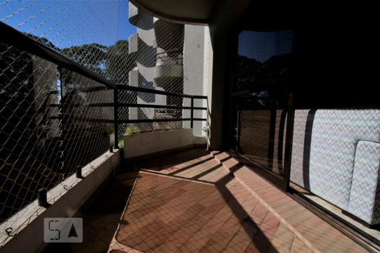 Varanda de apartamento à venda com 3 quartos, 230m² em Vila Suzana, São Paulo