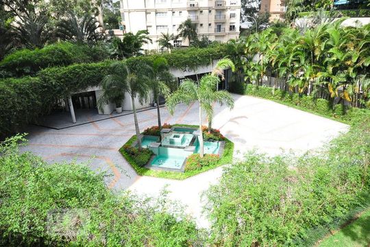 Entrada de apartamento à venda com 4 quartos, 335m² em Paraíso do Morumbi, São Paulo