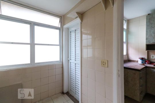 ÁREA DE SERVIÇO de casa de condomínio para alugar com 3 quartos, 200m² em Recreio dos Bandeirantes, Rio de Janeiro
