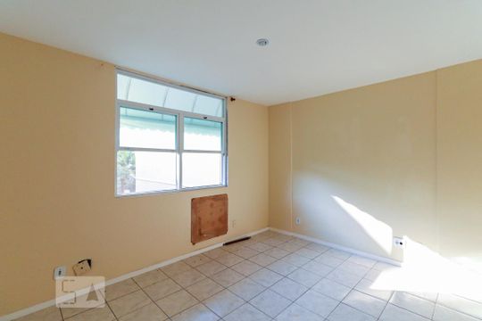 SUÍTE 1 de casa de condomínio para alugar com 3 quartos, 200m² em Recreio dos Bandeirantes, Rio de Janeiro