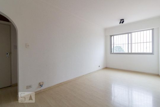 Sala de apartamento para alugar com 2 quartos, 70m² em Campo Belo, São Paulo