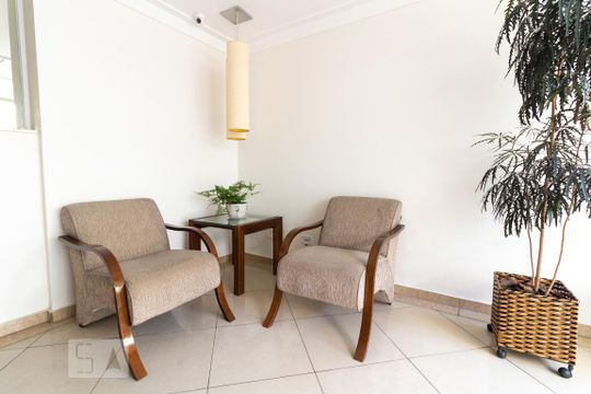 Hall de apartamento para alugar com 2 quartos, 70m² em Brooklin Novo, São Paulo