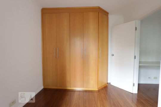 quarto de apartamento à venda com 1 quarto, 43m² em Vila Suzana, São Paulo