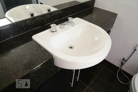 Banheiro suíte de apartamento para alugar com 2 quartos, 139m² em Luxemburgo, Belo Horizonte