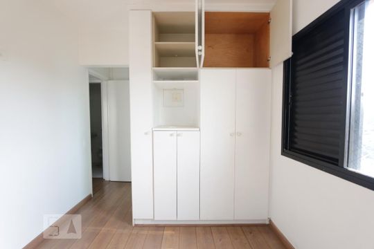 suite de apartamento à venda com 2 quartos, 69m² em Super Quadra Morumbi, São Paulo