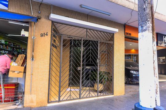 Fachada de apartamento à venda com 2 quartos, 78m² em Aclimação, São Paulo