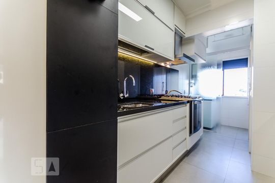 Cozinha de apartamento para alugar com 3 quartos, 70m² em Jardim Bonfiglioli, São Paulo