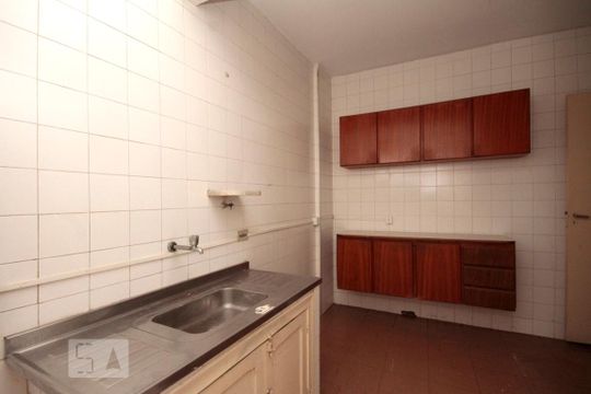 Cozinha de apartamento para alugar com 1 quarto, 55m² em Jardim Paulista, São Paulo
