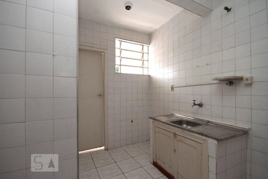 Cozinha de apartamento para alugar com 1 quarto, 55m² em Jardim Paulista, São Paulo